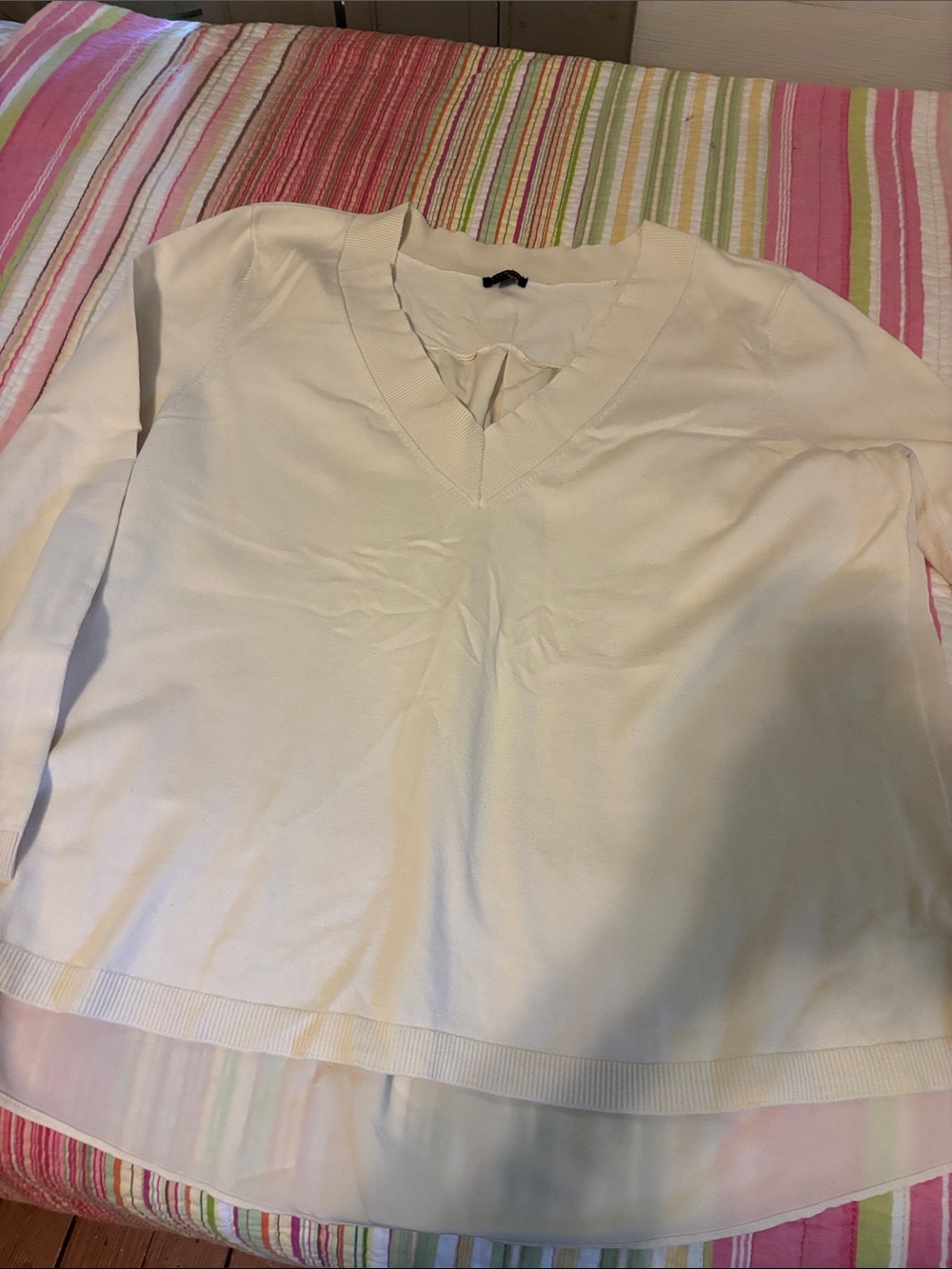 Talbots Cream V-Neck Layered Hem Pullover Sweater